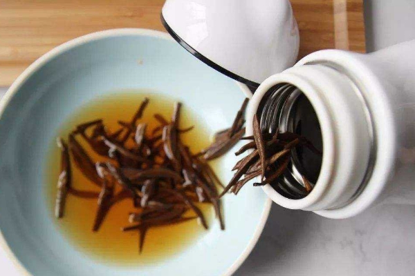 茶叶隔夜还能继续泡吗,隔夜茶不能反复泡