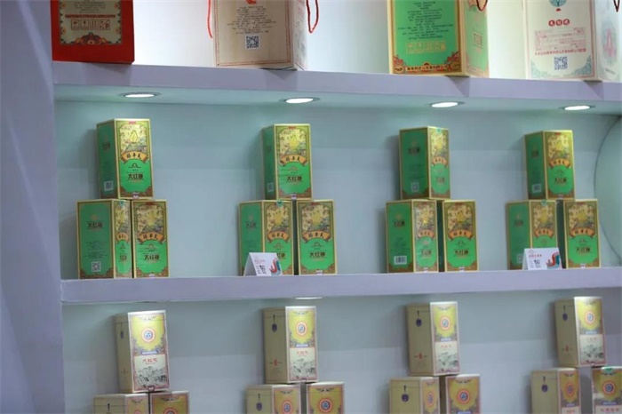 揭秘茶行业内幕：街上的茶店总是空无一人，为何不倒闭？