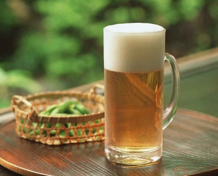 喝剩啤酒别倒掉，浇花好处多，尤其这6款植物超适用