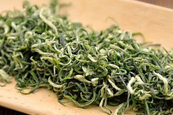 狗牯脑茶叶多少钱一斤，价格在800元左右(好品质要上千)