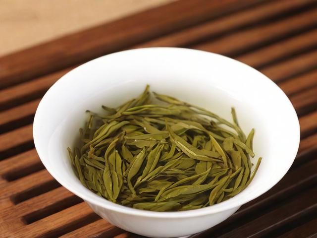 普洱市有什么名茶？全面解析普洱茶、老班章、冰岛茶等茶叶种类与品牌