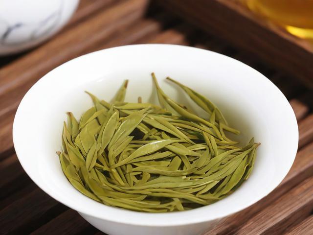 白茶是十大名茶吗？全面解析白茶的历史、种类与未来潜力