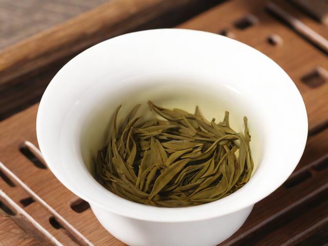 传统名茶有哪些：中国十大名茶排名及功效解析