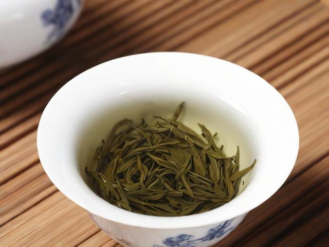 国饮茗茶的价钱全解析：如何挑选高性价比茶叶