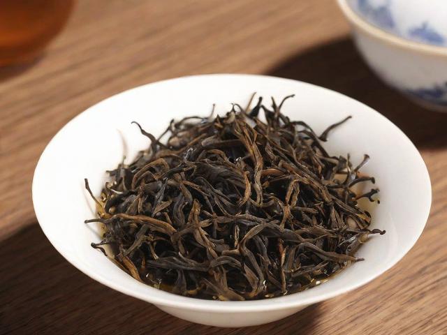 各省名茶一览表：全面解析中国十大名茶及特色茶叶的产地与品鉴方法