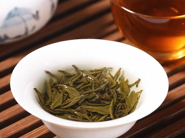 福建武夷山的特种名茶:大红袍、水仙、肉桂的文化价值与市场前景