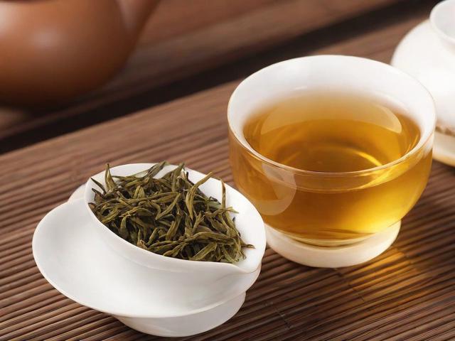 六种茶的代表名茶:深入了解中国六大茶类的魅力与健康功效