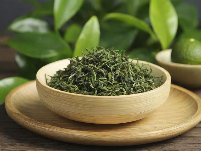 海南四大名茶是哪四个?详解水满茶、白沙绿茶、琼中绿橙茶和五指山红茶