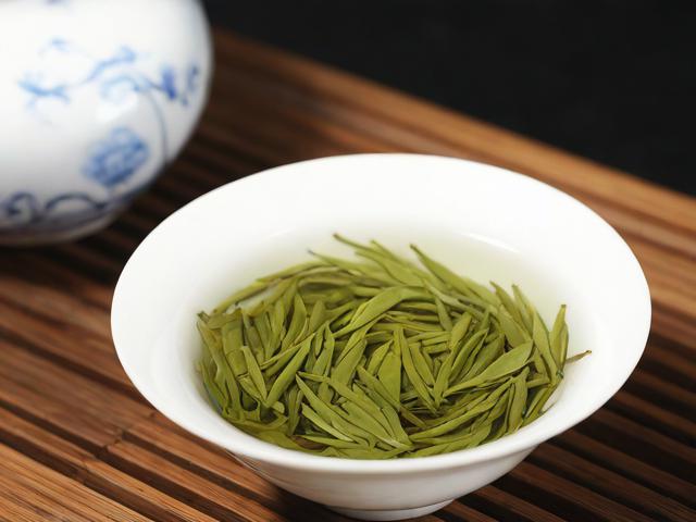 雀舌名茶的历史文化与品鉴技巧，全面了解这款珍贵茶叶