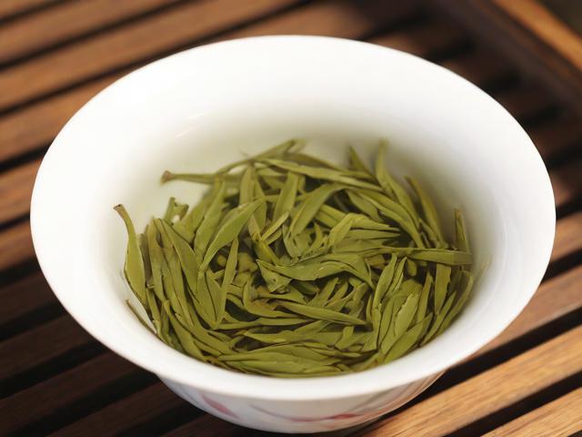 雀舌名茶的历史文化与品鉴技巧,全面了解这款珍贵茶叶