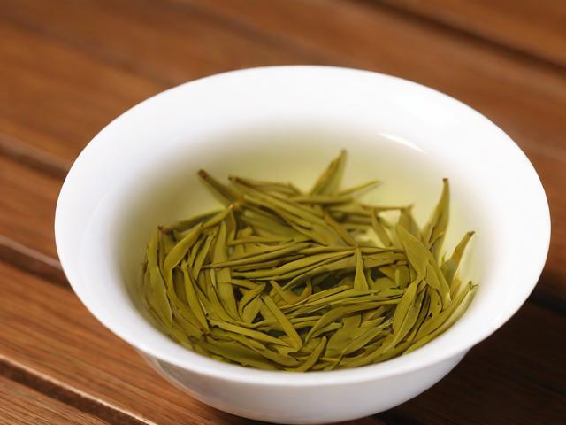 黄茶名茶的功效与品种大全,助你了解黄茶的保健价值与文化魅力