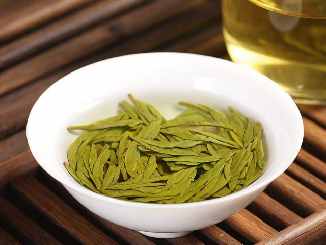 江南茶区有哪些名茶:龙井、碧螺春等十大绿茶排行榜及冲泡技巧