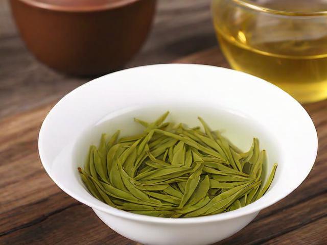 十大名茶中的绿茶有哪些_全面解析中国绿茶种类与选购技巧