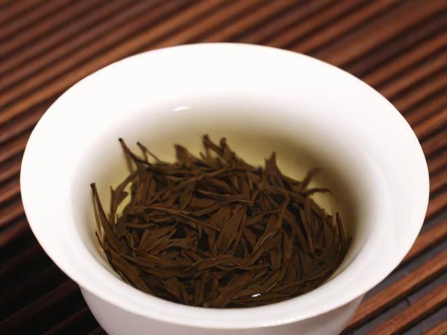 揭秘红茶里的十大名茶:历史、功效与冲泡技巧全解析