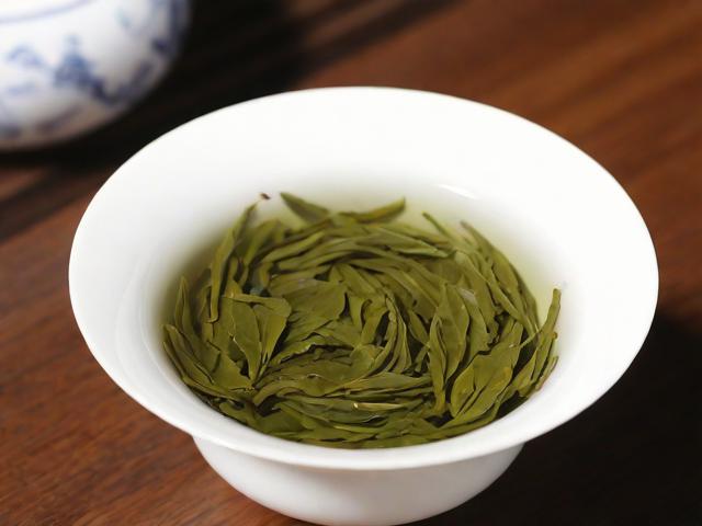 安溪四大名茶是什么：铁观音、本山、毛蟹和大叶乌龙的特色与价值