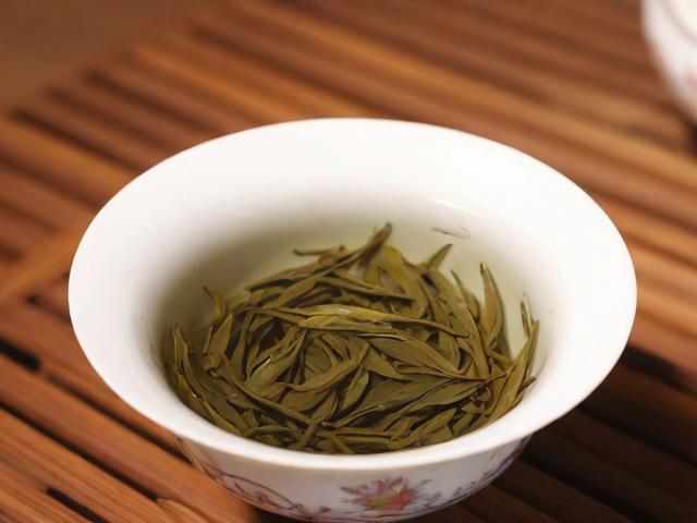 探寻喀什名茶的独特魅力与健康益处,领略千年茶文化精髓
