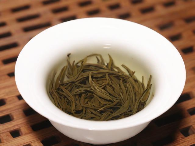 品牌名茶排行榜:前十名茶叶评测及选购指南
