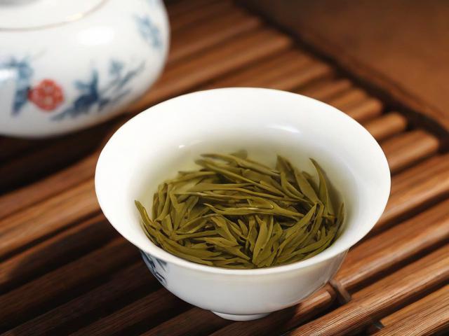 凤凰山名茶：历史、冲泡技巧及储存方法全解析