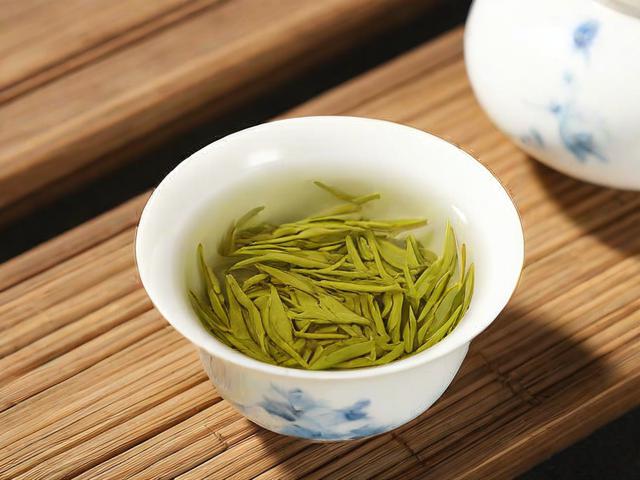 大足松茗茶价格分析及选购指南，让你喝出性价比