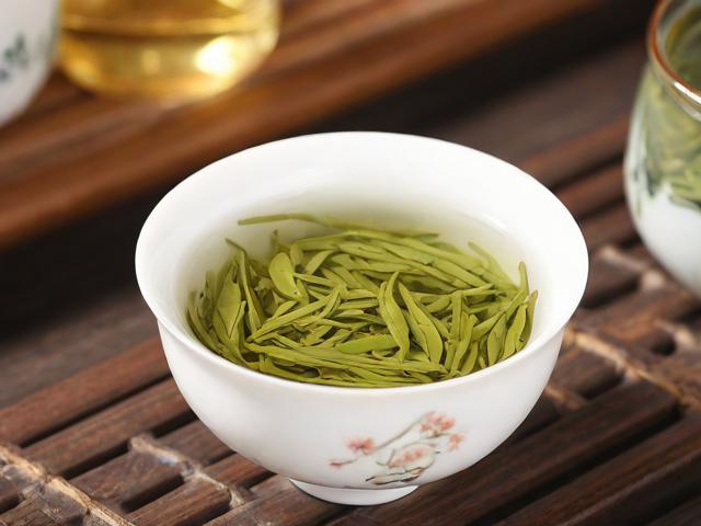 大足松茗茶价格分析及选购指南,让你喝出性价比