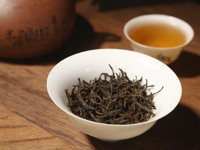 隆合茶业杨丰:传承与创新并重的高品质茶叶品牌