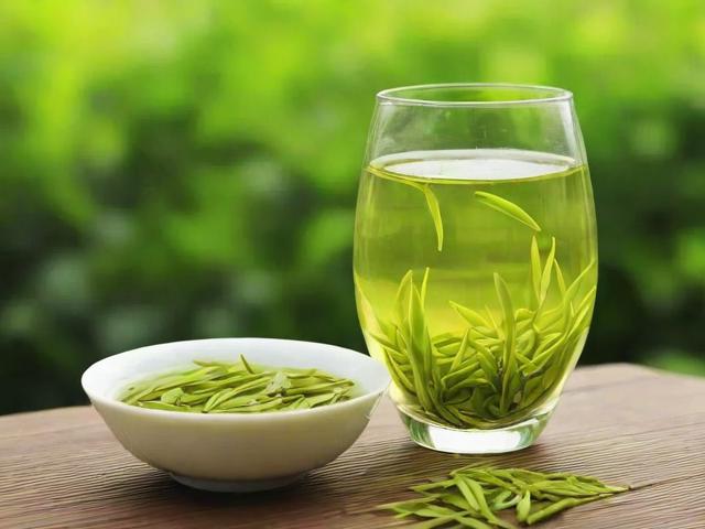 十大名茶绿茶：全面了解中国绿茶的分类、历史与品鉴技巧