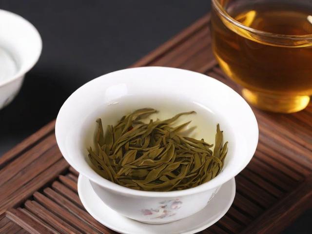 哪些茶是生茶？全面解析生茶种类与选购技巧