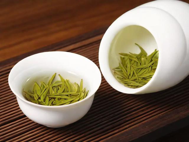 中国十大名茶的特点与魅力，从西湖龙井到信阳毛尖的深度解析