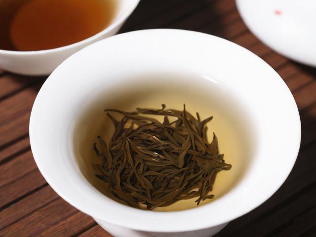 各种茶的口感大揭秘：如何品鉴与区分不同茶类的独特风味