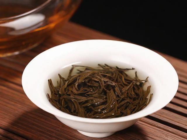 中国10大名茶有哪些及它们的文化价值与选购技巧