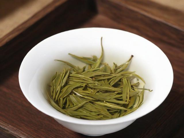 白茶香是怎么样的味道:全面解析白茶的香气与味觉体验
