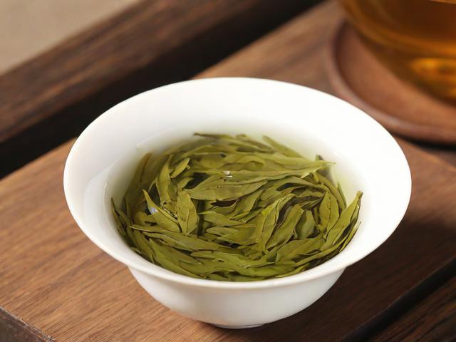 台湾名茶排名及选购指南:冻顶乌龙、高山茶等十大名茶详解