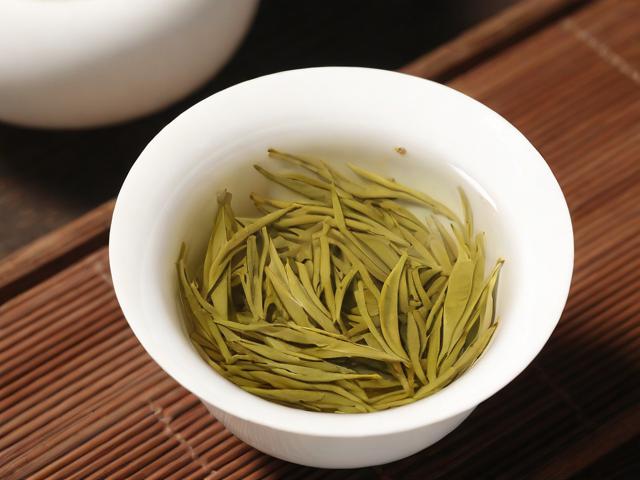 中国十大名茶白茶:历史、功效与选购指南