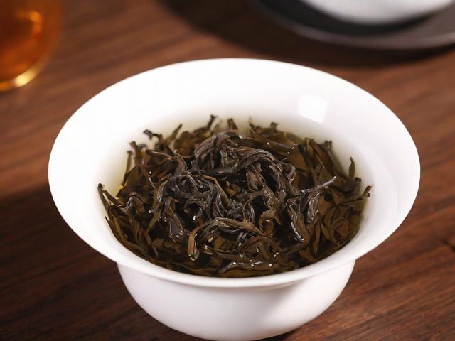 福建名茶大红袍:起源、功效与冲泡技巧全解析