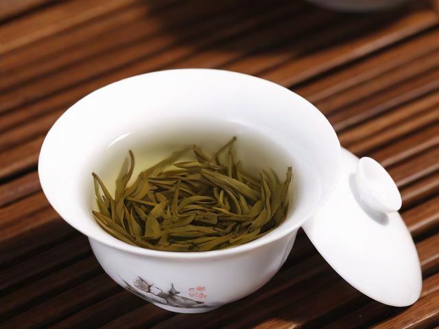 名茶茶叶种类与选购技巧:探索中国十大名茶的文化与健康价值