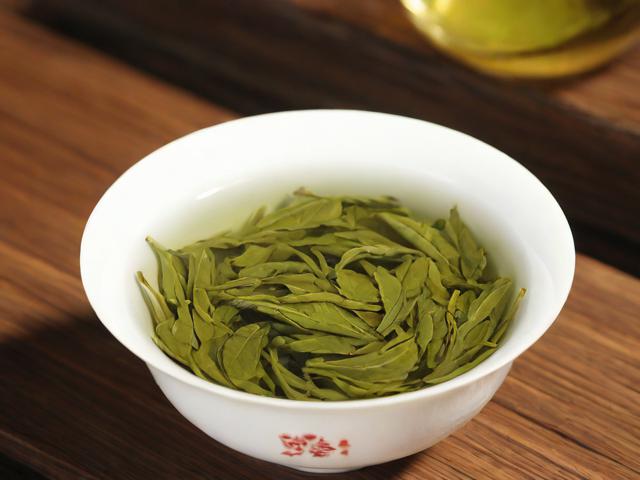 福建安溪产的名茶：铁观音与黄金桂的独特魅力与健康益处