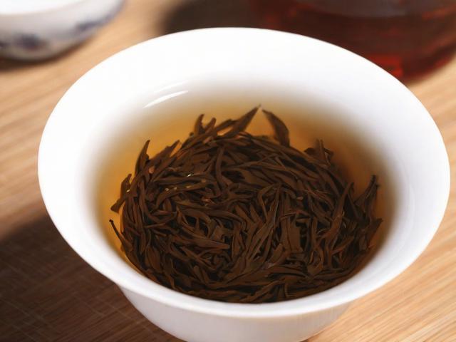 红茶名茶有哪些品种？全面解析四大名茶及选购指南