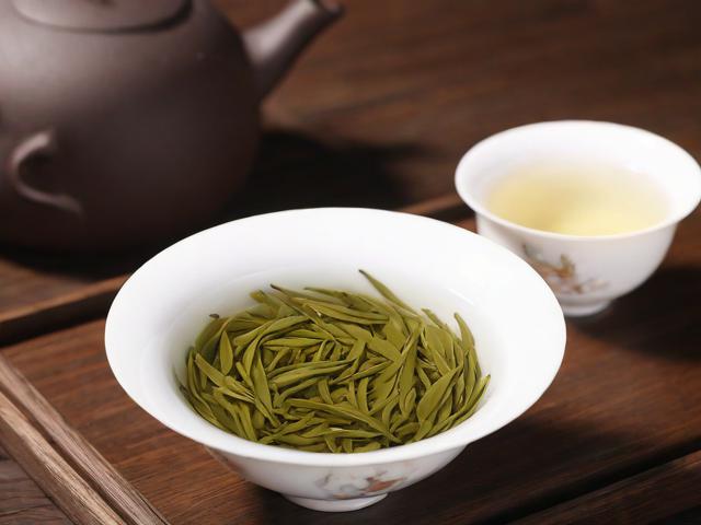 江西盛产名茶：历史背景、独特风味与高品质制作工艺