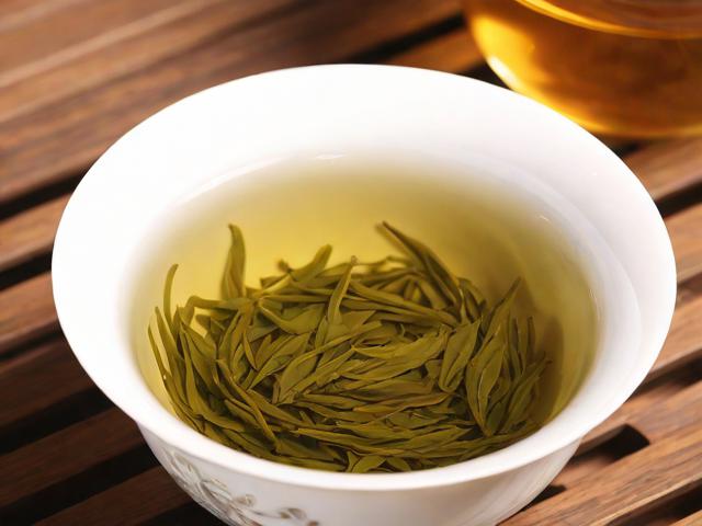 黄茶名茶介绍:了解历史、工艺与健康功效,挑选优质黄茶的全攻略