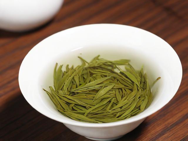 湖北恩施三大名茶：玉露、富硒茶、宜红茶的历史文化与品鉴技巧