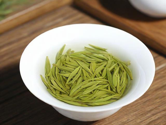 安徽庐江名茶有哪些种类及特色推荐 白湖银针与庐江翠茗不容错过