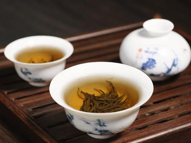 嘉兴名茶:品味江南水乡的独特茶香与文化传承