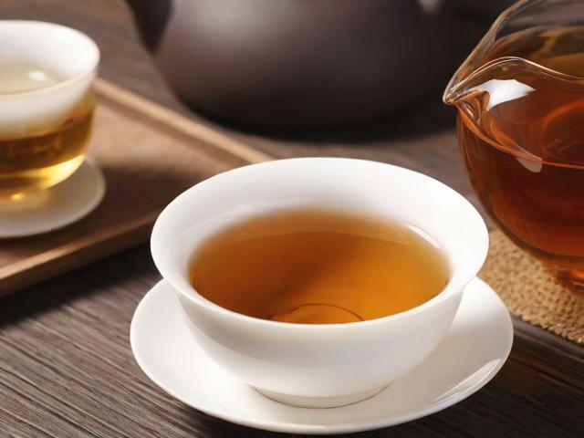 八大茶系都有什么:全面解析绿茶、红茶、乌龙茶等茶系的特点与健康功效