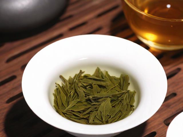 福建省名茶的文化底蕴与发展前景,探索武夷岩茶与铁观音的独特魅力