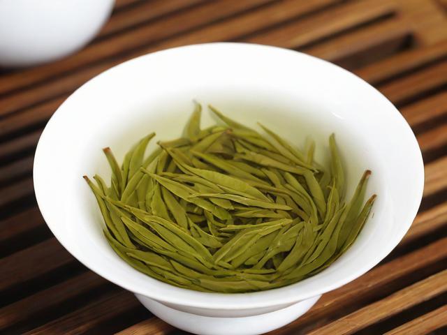 广西的茶叶有哪些名茶:全面解析桂平西山茶、凌云白毫茶等特色茶叶