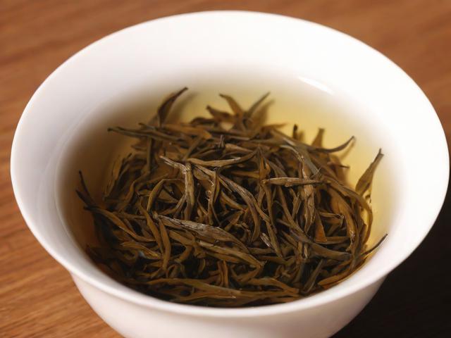 金骏眉的茶：高端红茶的健康益处与冲泡技巧全解析