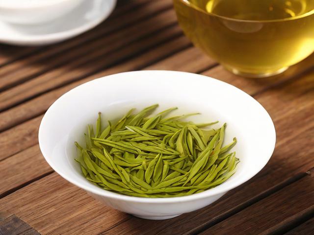 河南名茶排行榜：深入解析信阳毛尖及其他十大名茶的文化与工艺