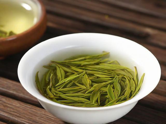 梅子箐古树茶叶的功效与冲泡技巧,让健康喝茶更简单