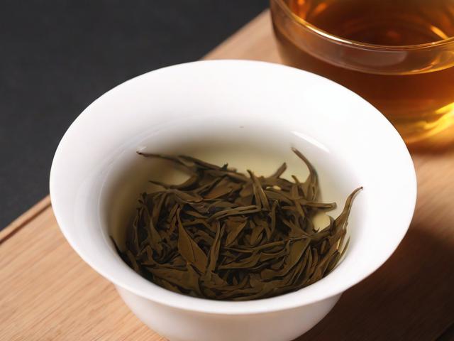 经久耐泡的茶叶有哪些 探索普洱茶、武夷岩茶和白茶的耐泡魅力