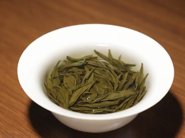 福建名茶选购与品鉴全攻略:武夷岩茶、铁观音、白茶的魅力